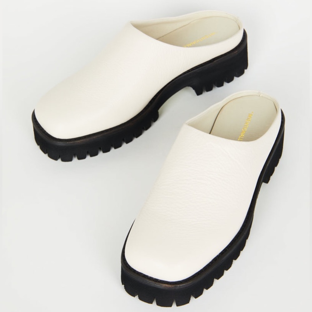 Intentionally Blank - Rise Up Mule, Size 6 - NWT